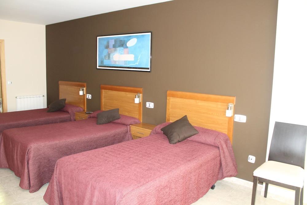 Dpcristal Hotel Sarria Exterior photo