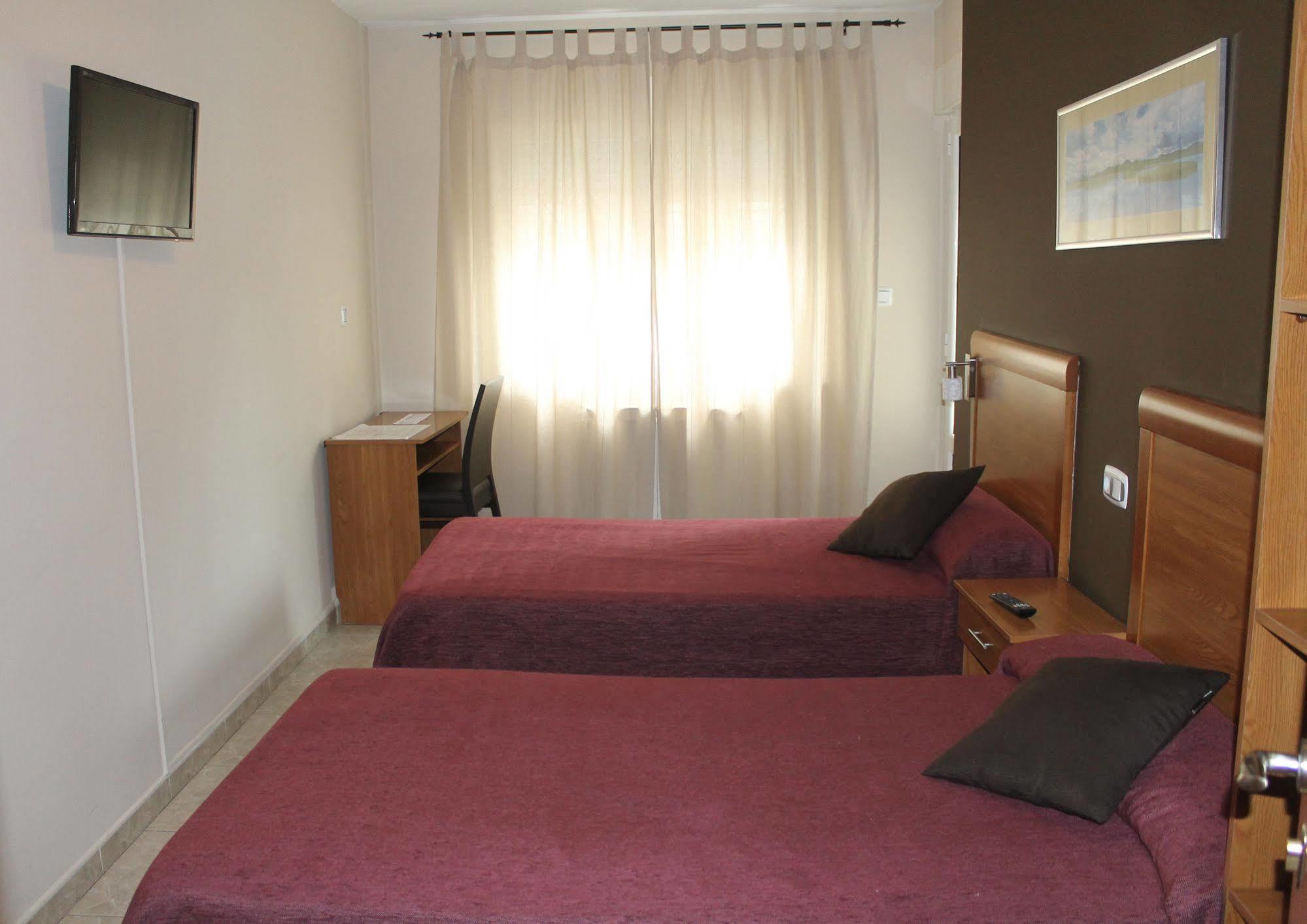 Dpcristal Hotel Sarria Exterior photo
